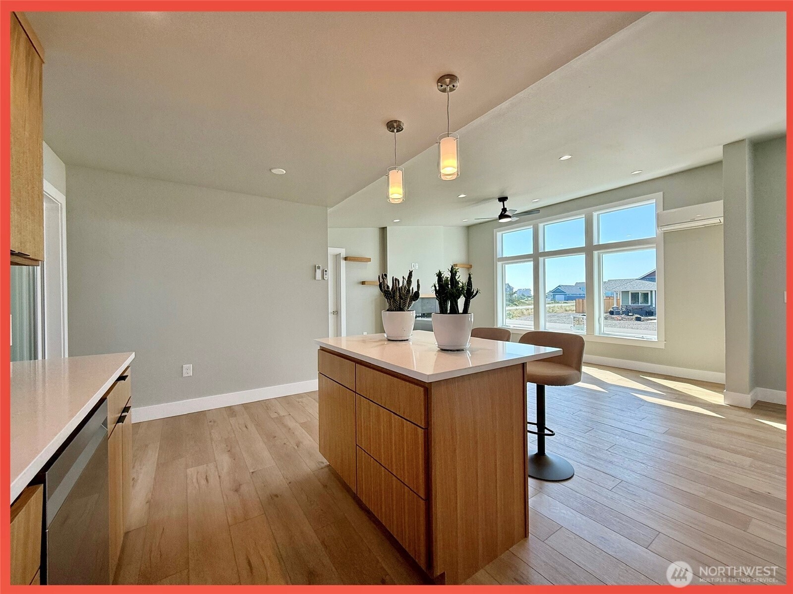 455 N Portal Loop SW, Ocean Shores, WA 98569