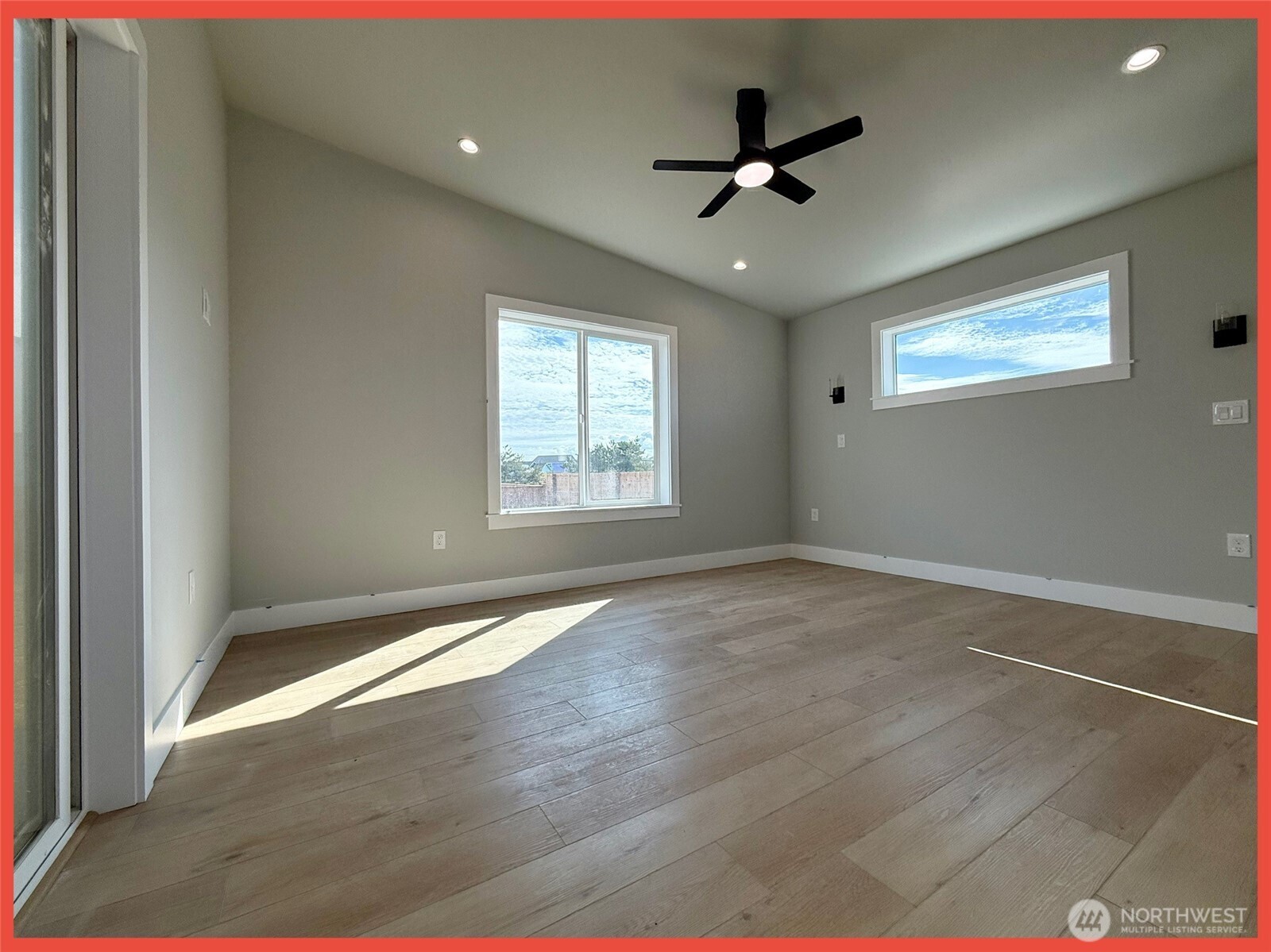 455 N Portal Loop SW, Ocean Shores, WA 98569