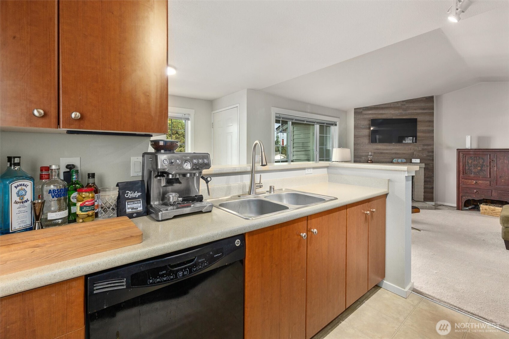 12404 E Gibson Road #H301, Everett, WA 98204