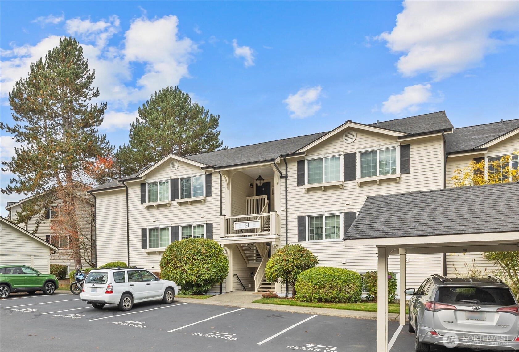 12404 E Gibson Road #H301, Everett, WA 98204