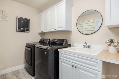 26734 SE 9th Way , Sammamish, WA 98075 - Photo 32