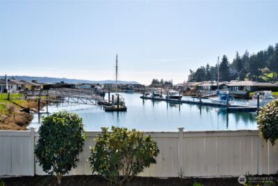 2251 Mariner Beach Drive , Oak Harbor, WA 98277 - Photo 2