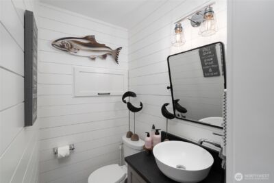 2251 Mariner Beach Drive , Oak Harbor, WA 98277 - Photo 22