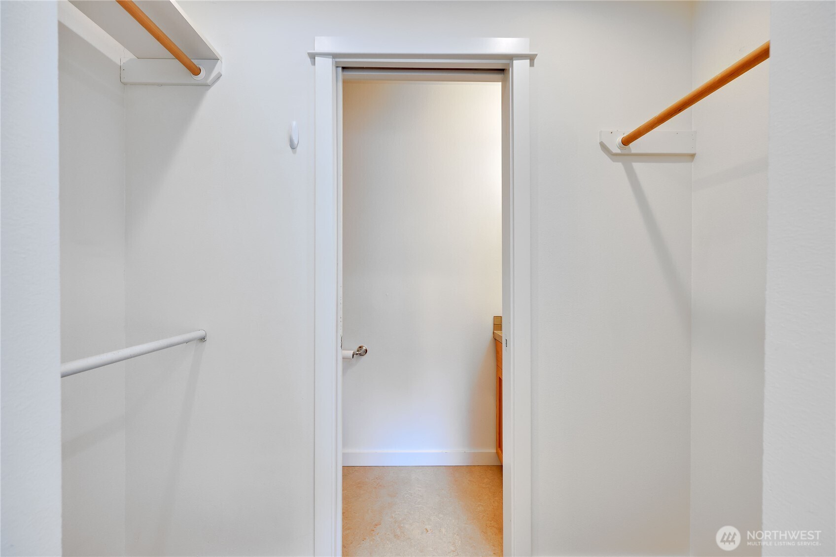 7761 Beacon Place NE #103, Bremerton, WA 98311