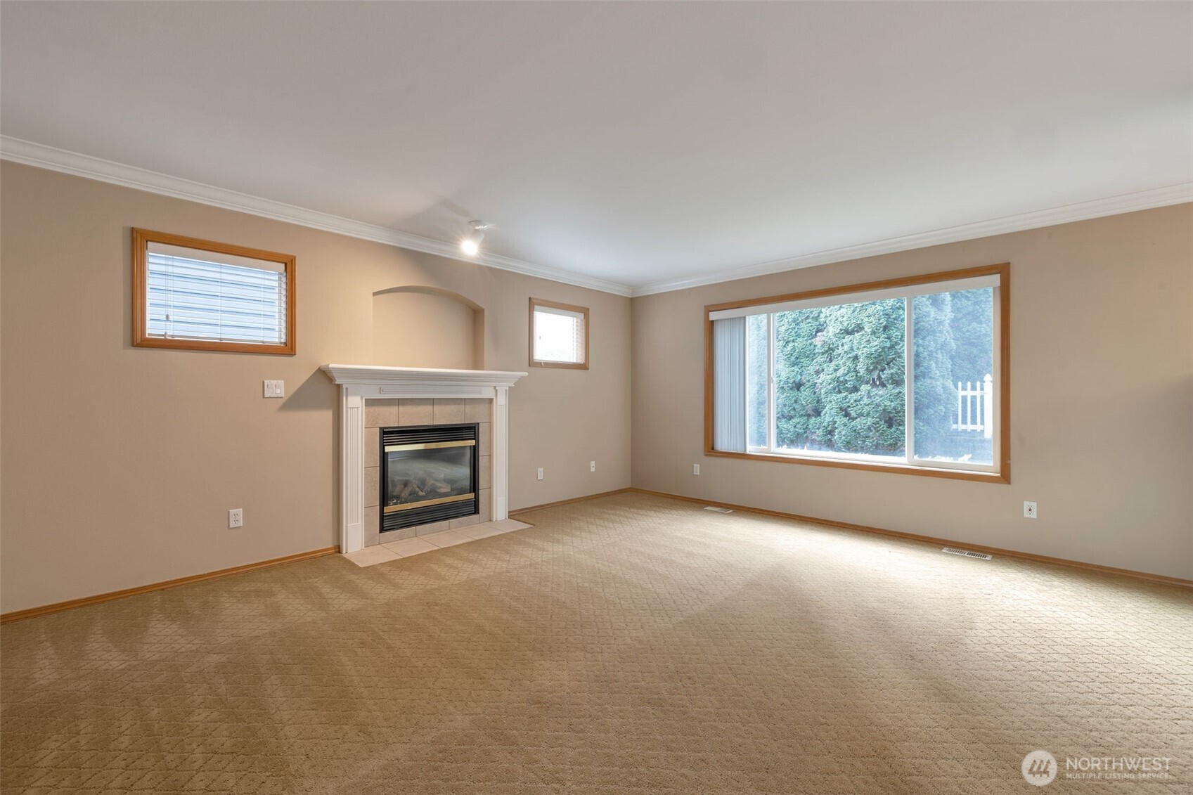 2530 10th Street SW, Puyallup, WA 98373