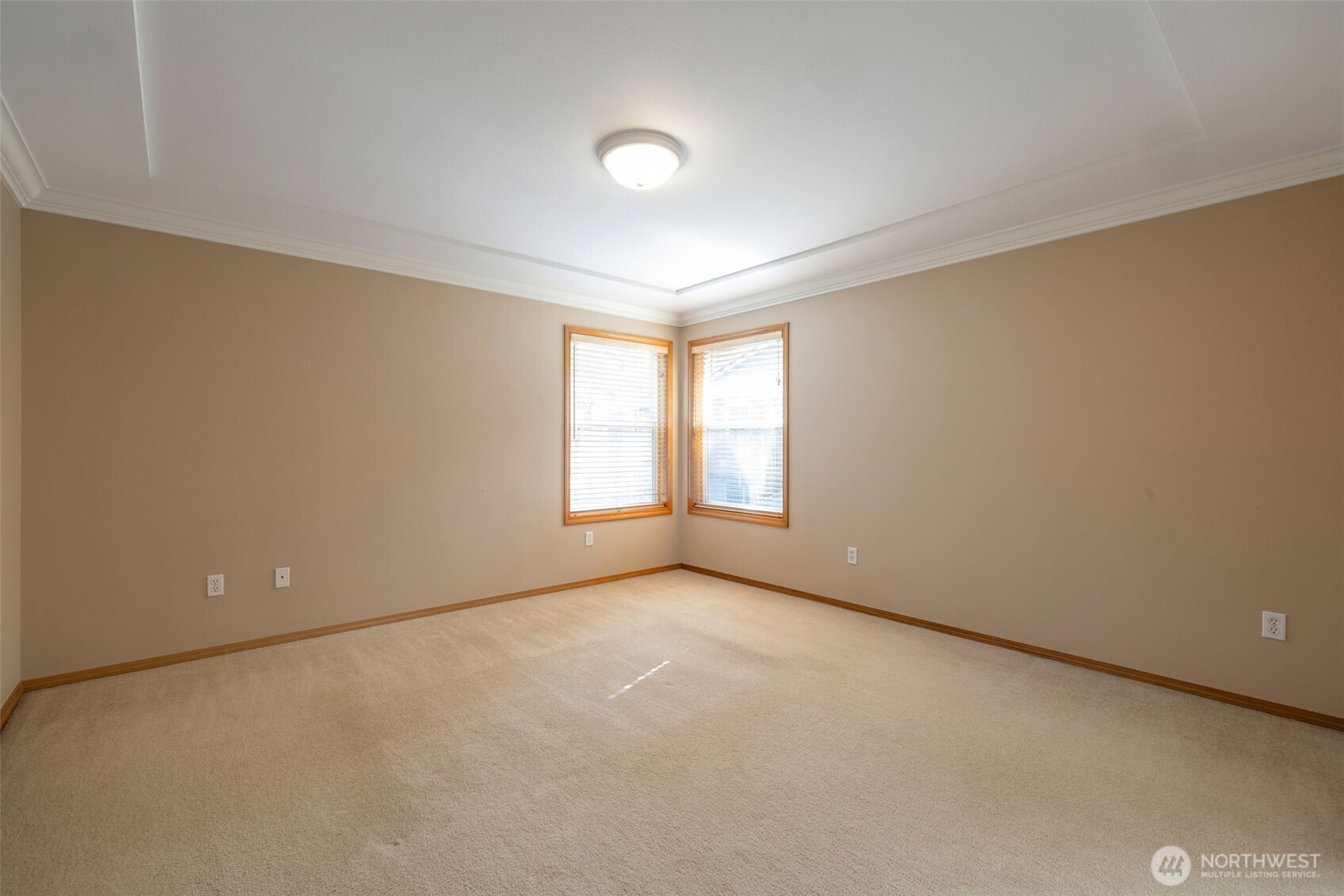 2530 10th Street SW, Puyallup, WA 98373