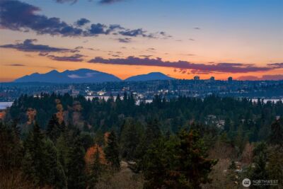 2627 96th Avenue NE, Clyde Hill, WA 98004 - Photo 13