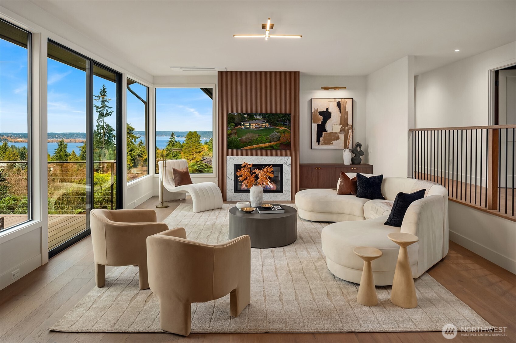 2627 96th Avenue NE, Clyde Hill, WA 98004