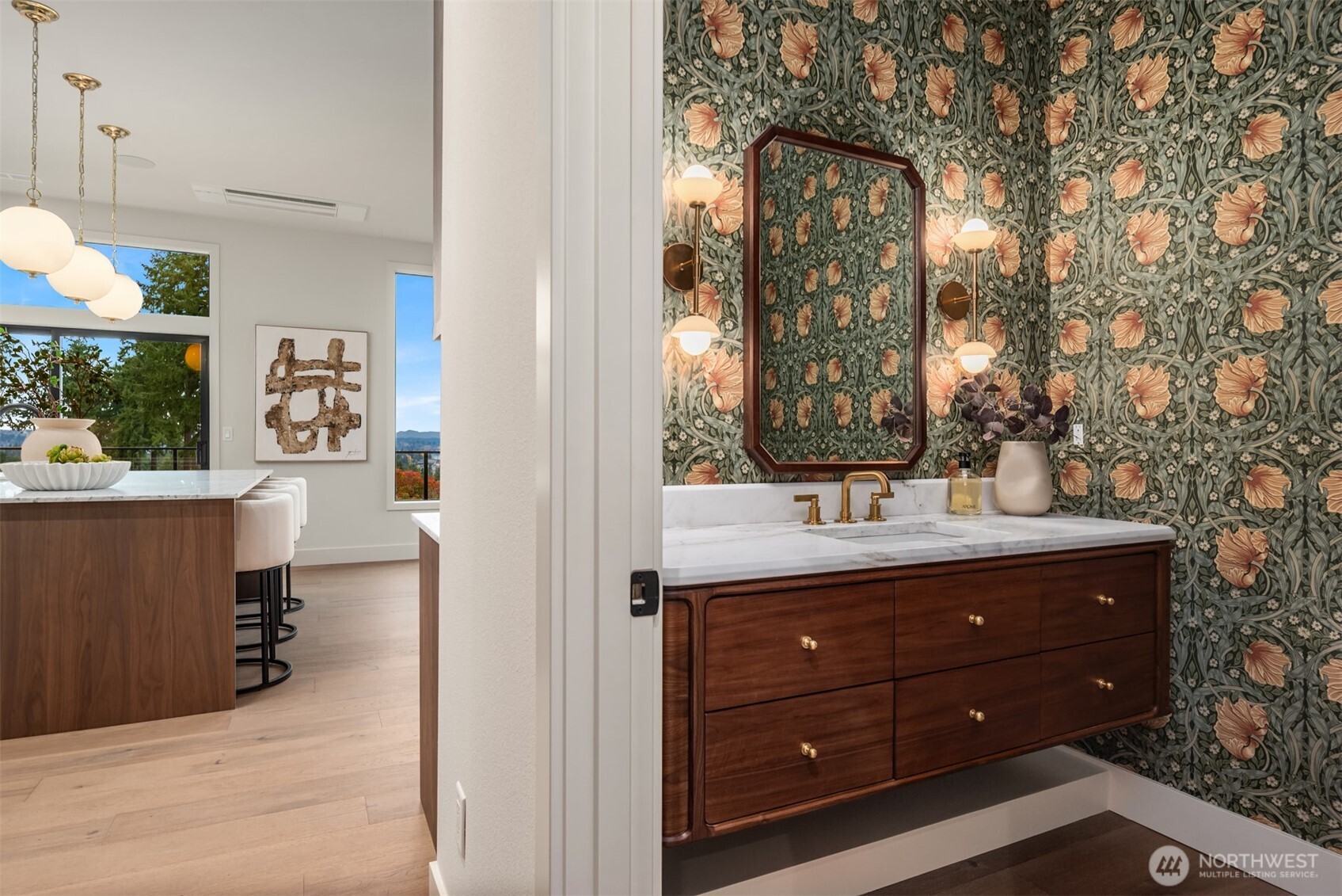 2627 96th Avenue NE, Clyde Hill, WA 98004