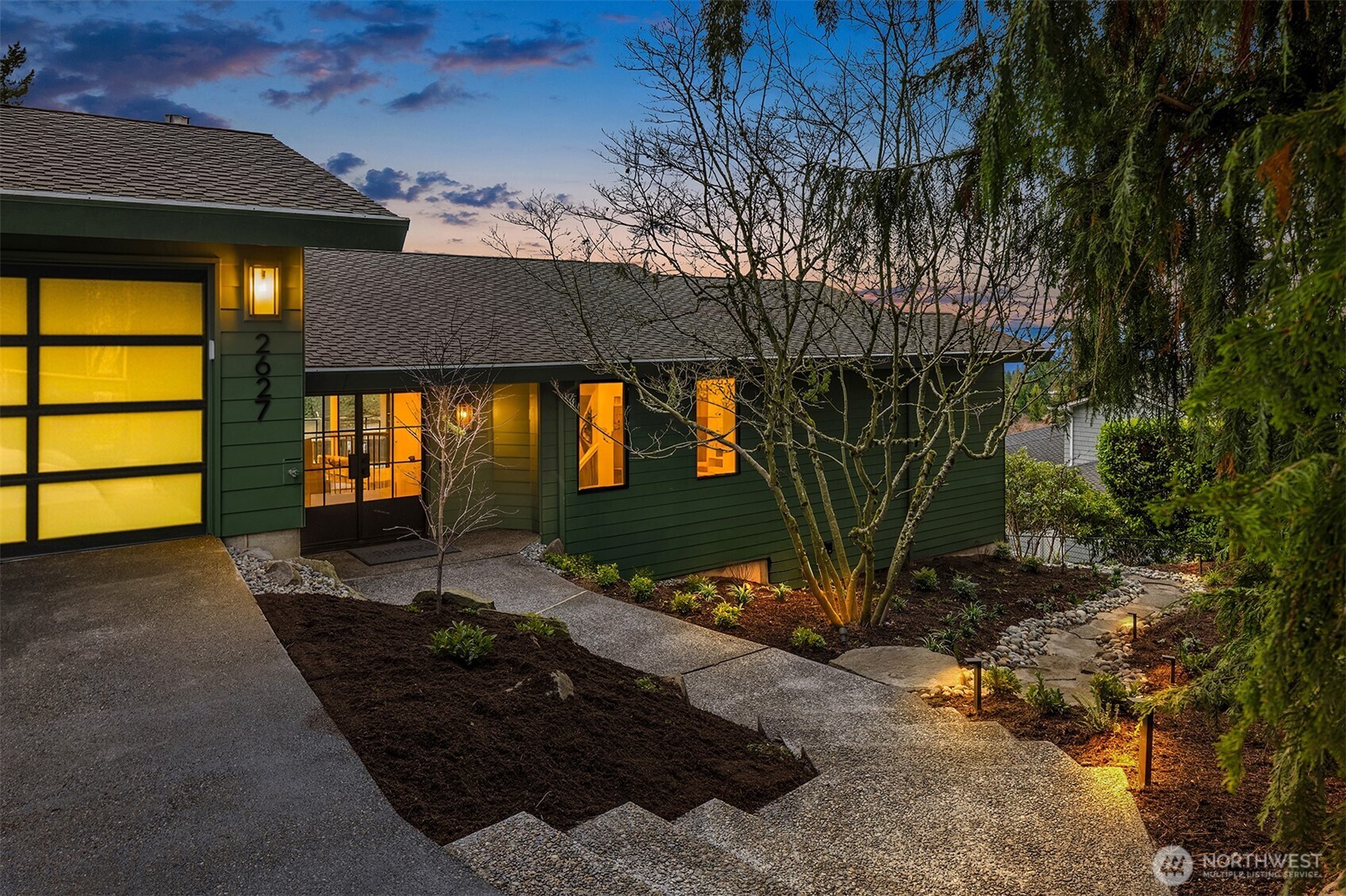 2627 96th Avenue NE, Clyde Hill, WA 98004