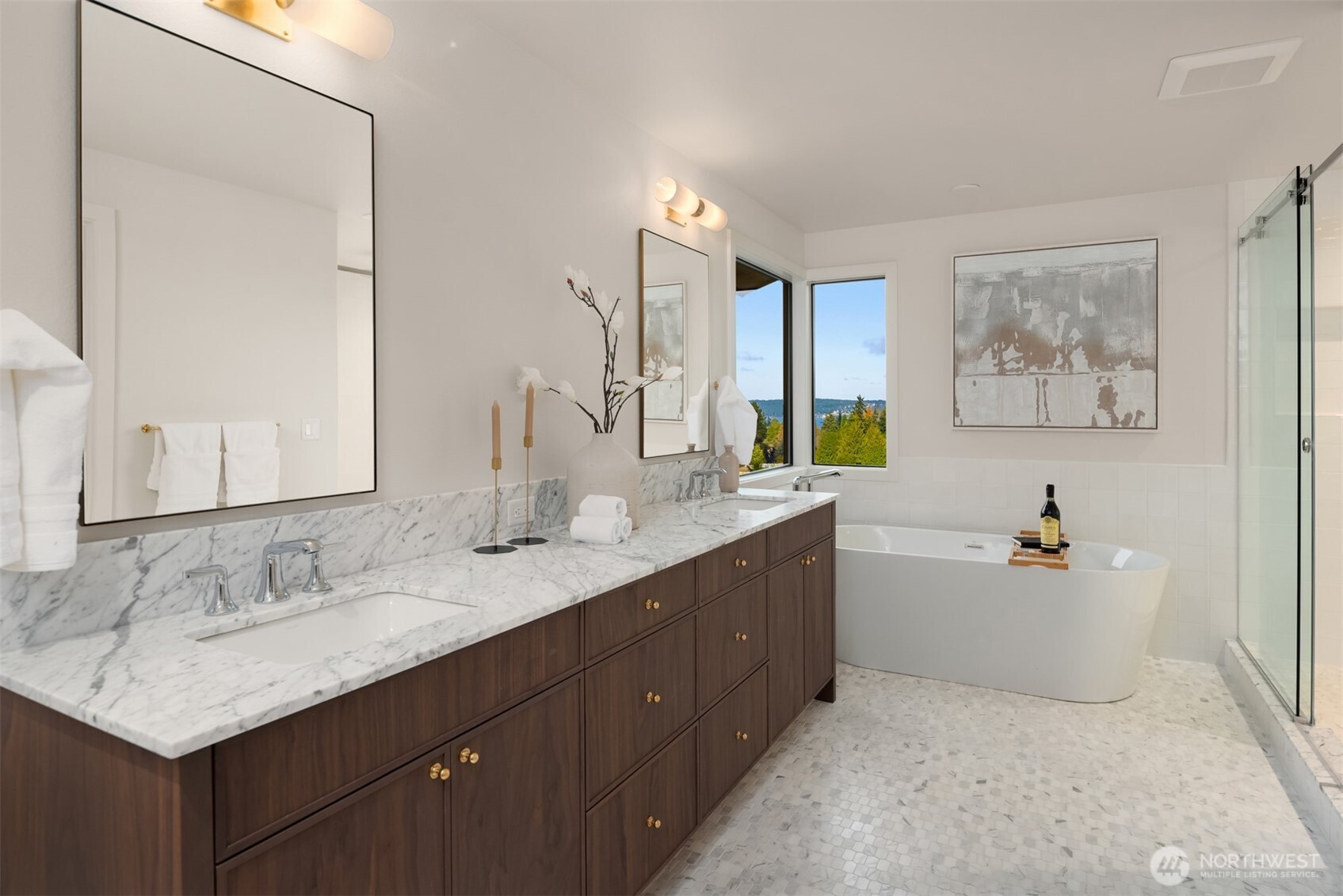 2627 96th Avenue NE, Clyde Hill, WA 98004