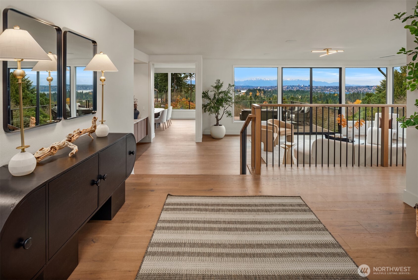 2627 96th Avenue NE, Clyde Hill, WA 98004