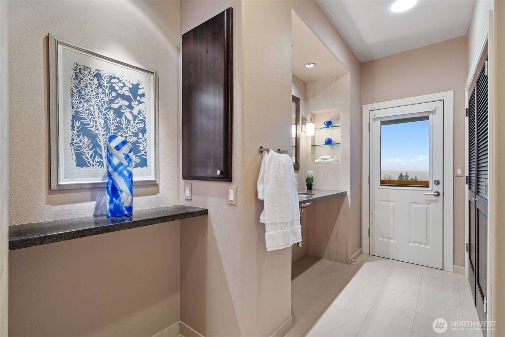 2305 NW Douglas Street , Camas, WA 98607