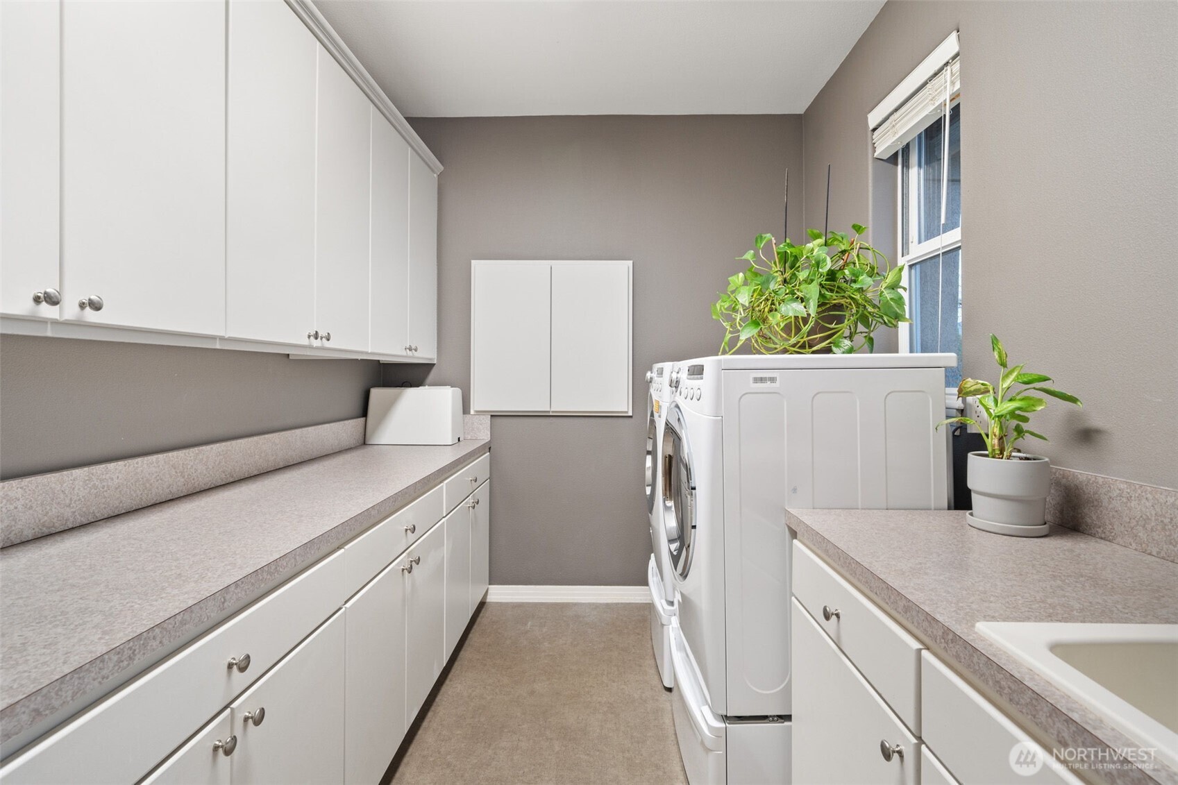 2305 NW Douglas Street , Camas, WA 98607