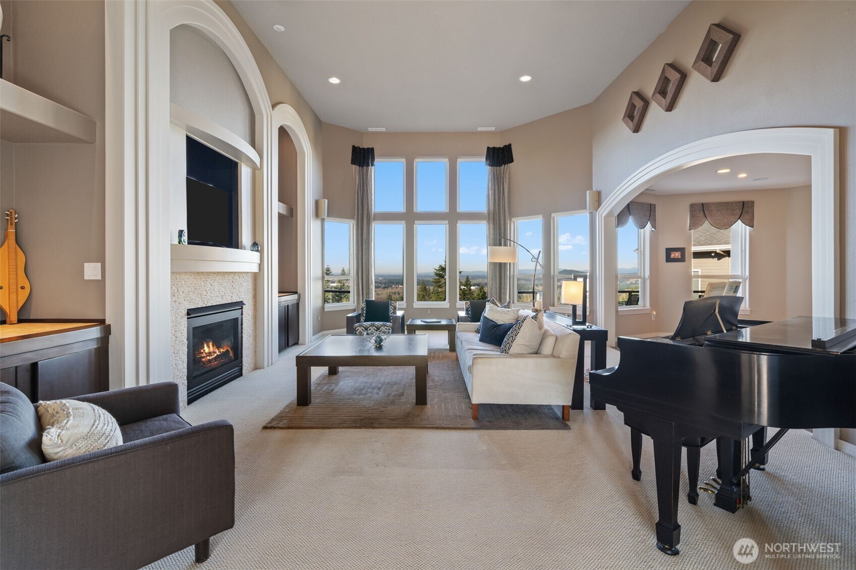 2305 NW Douglas Street , Camas, WA 98607