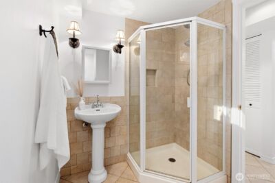 14423 75th Avenue NE, Kirkland, WA 98034-4930 - Photo 20