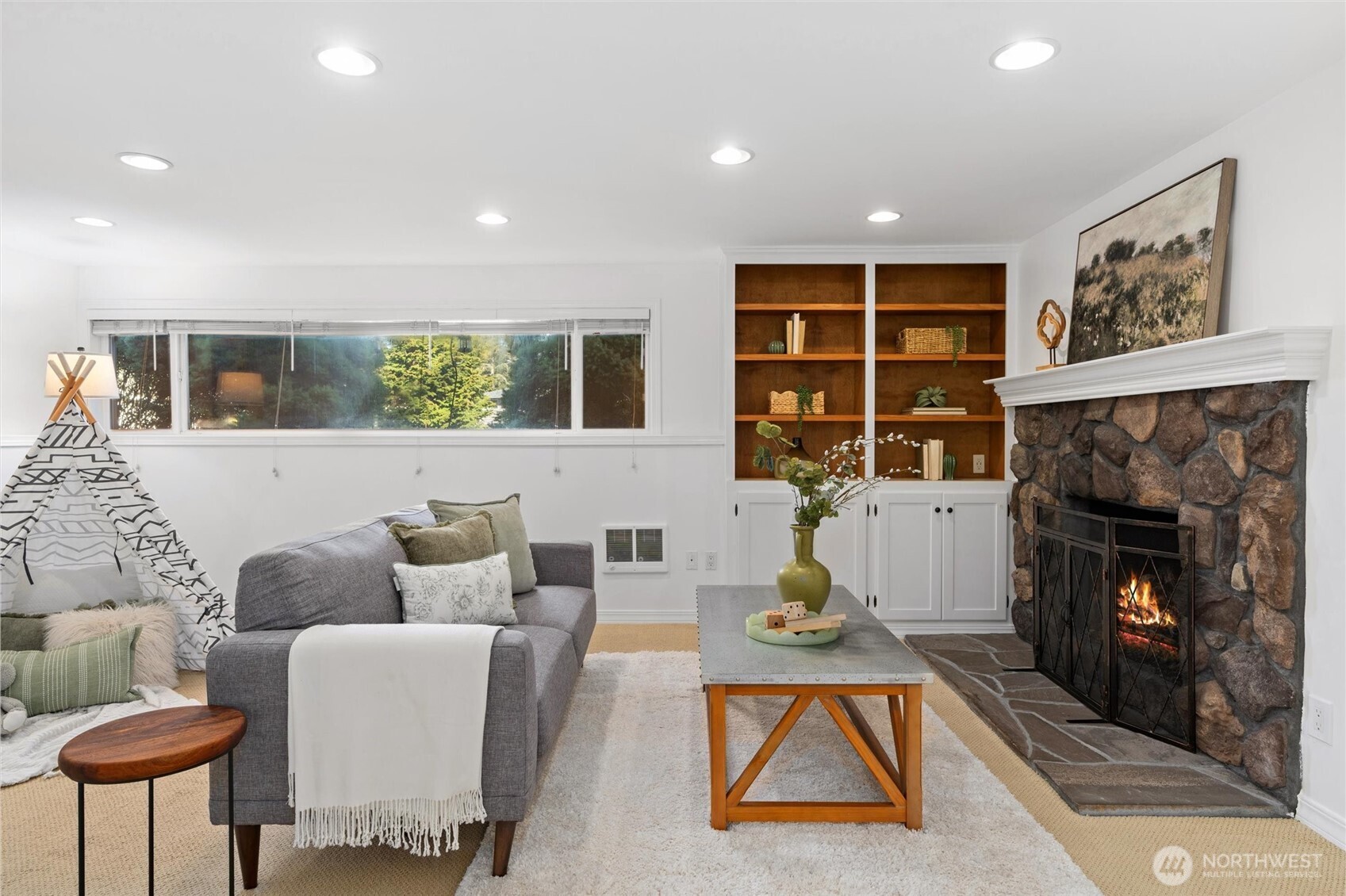 14423 75th Avenue NE, Kirkland, WA 98034-4930