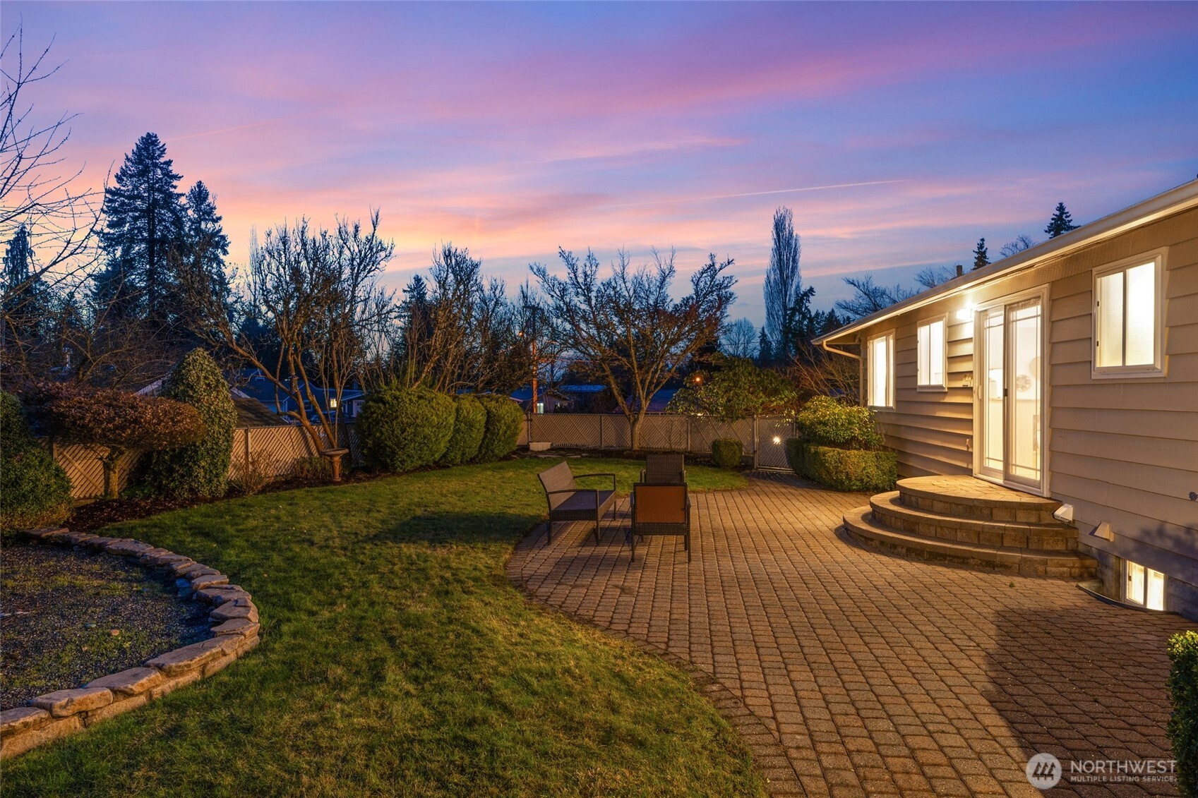 14423 75th Avenue NE, Kirkland, WA 98034-4930