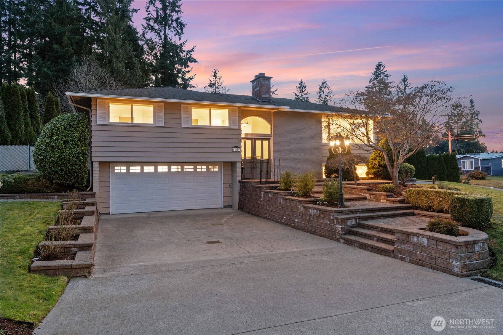 14423 75th Avenue NE, Kirkland, WA 98034-4930