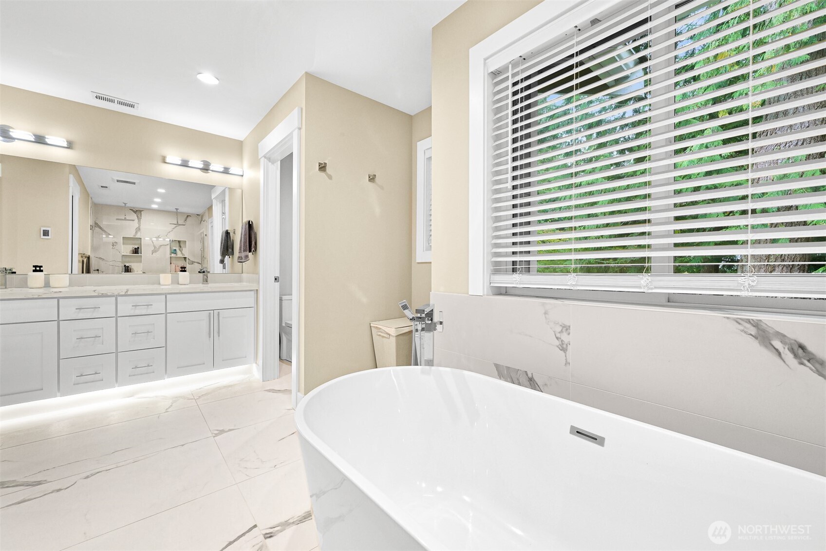 124 Sudden Valley Drive , Bellingham, WA 98229