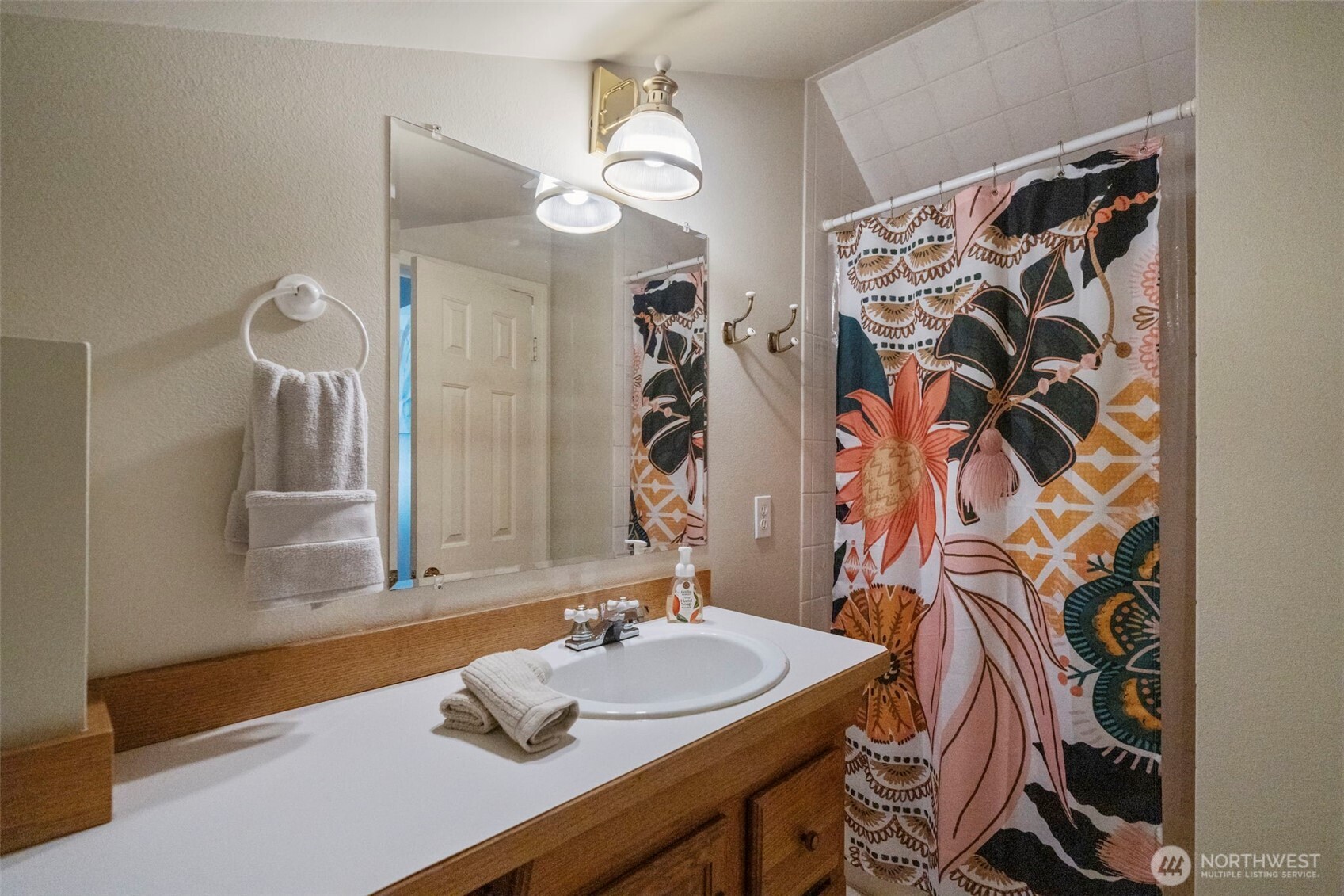 11002 SE 220th Place , Kent, WA 98031