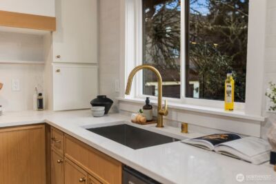 7040 16th Avenue NW, Seattle, WA 98117 - Photo 13