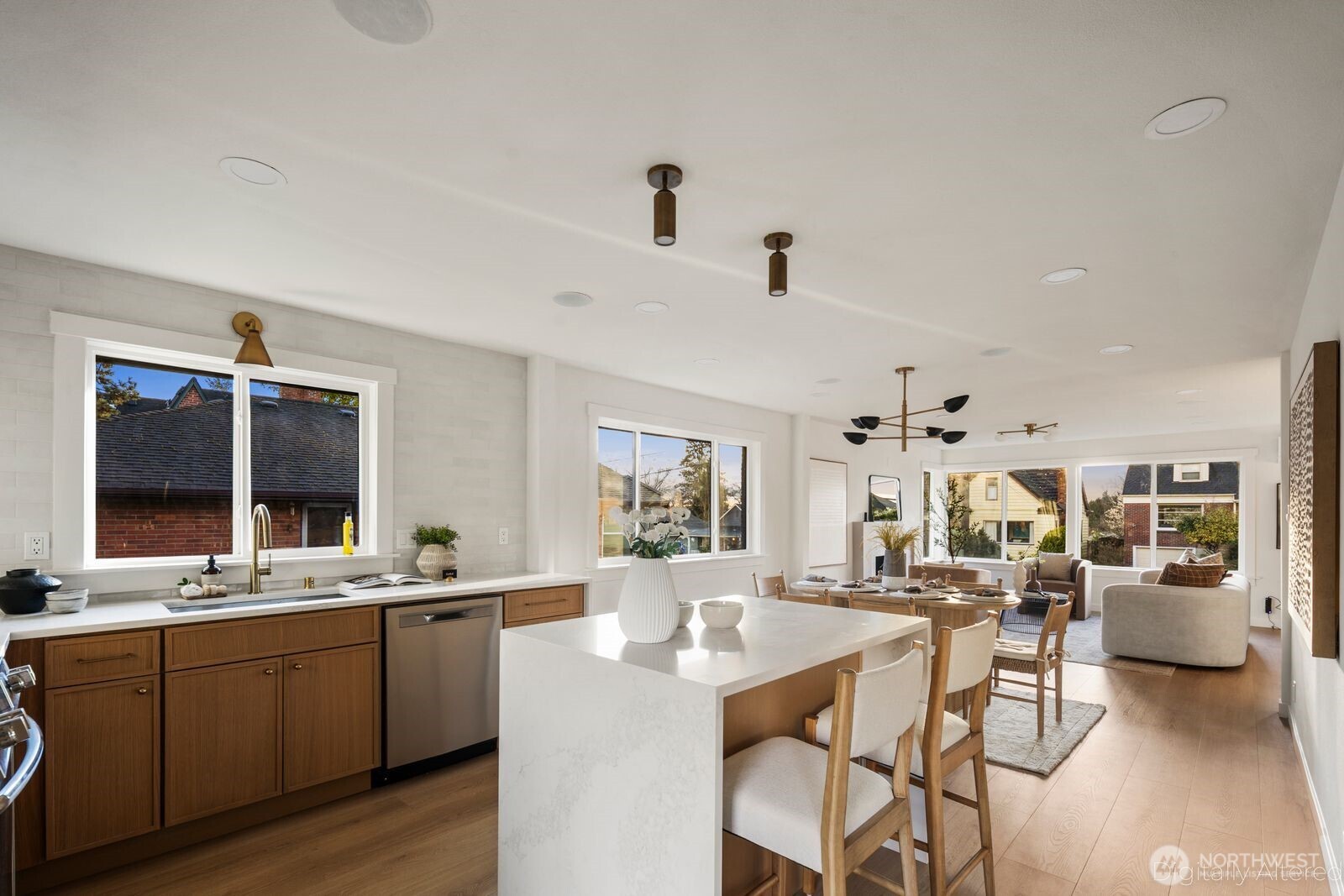 7040 16th Avenue NW, Seattle, WA 98117