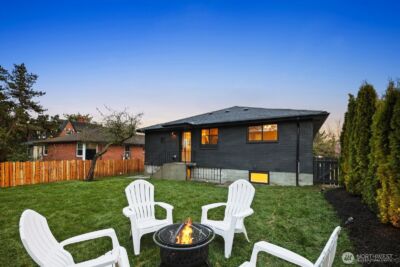 7040 16th Avenue NW, Seattle, WA 98117 - Photo 30