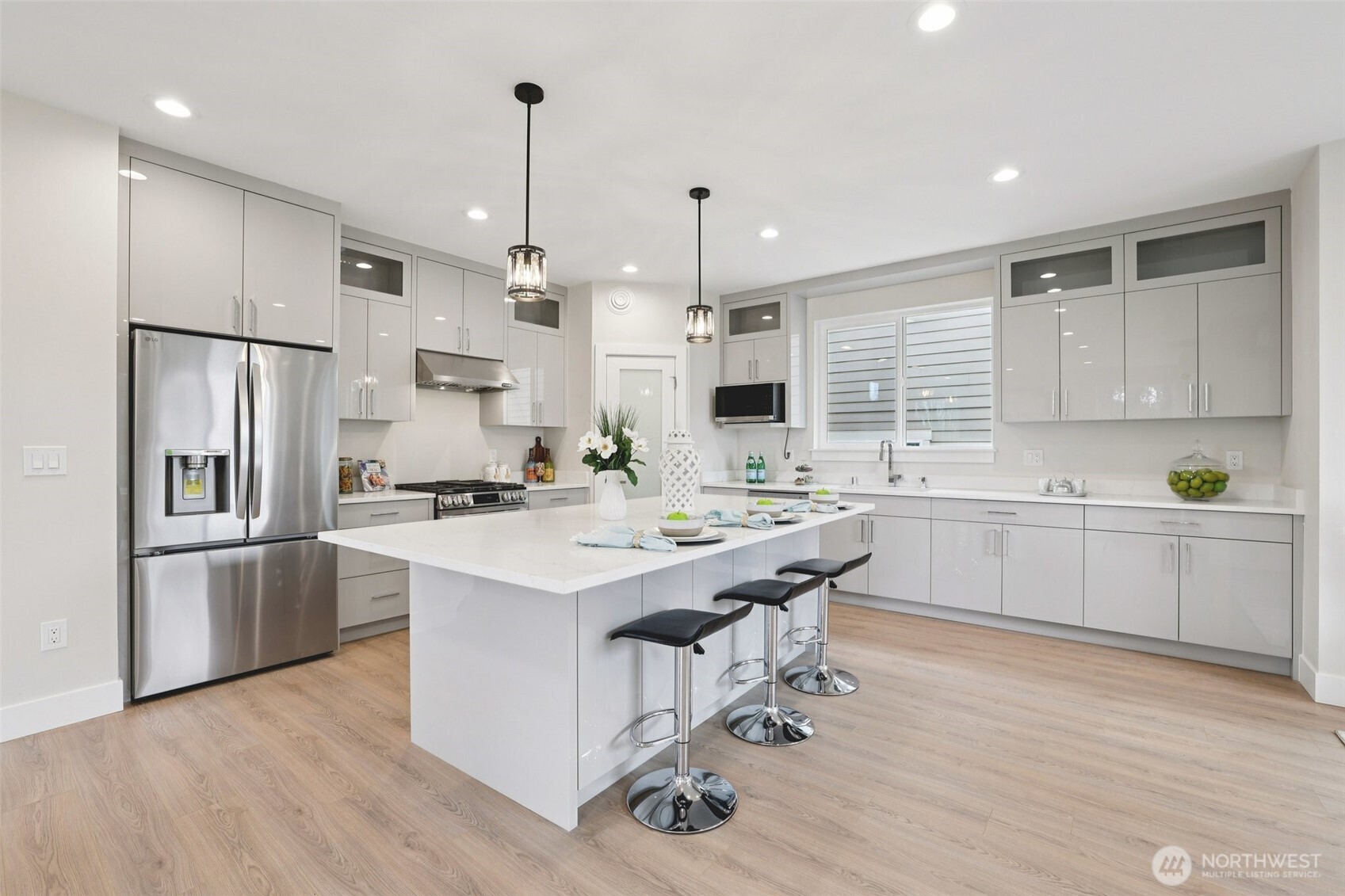 23801 100th Avenue SE, Kent, WA 98031