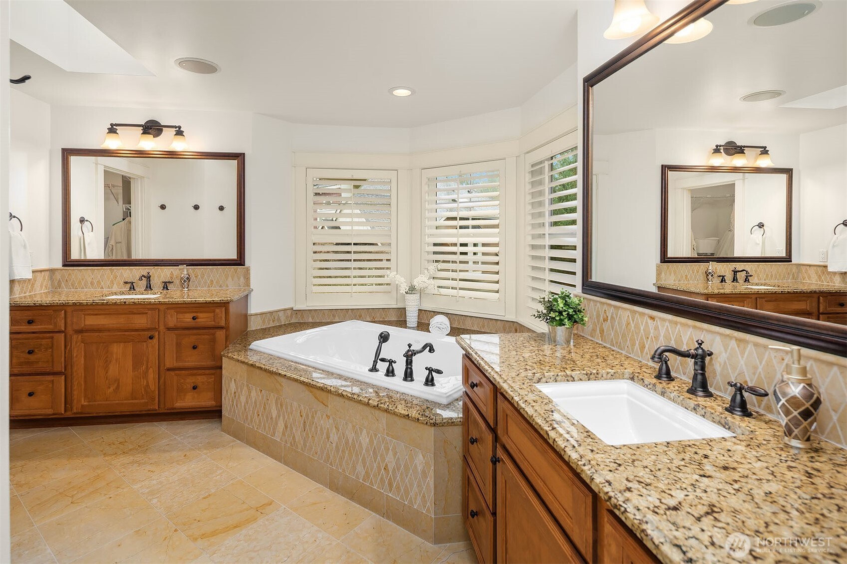 1262 173rd Avenue NE, Bellevue, WA 98008