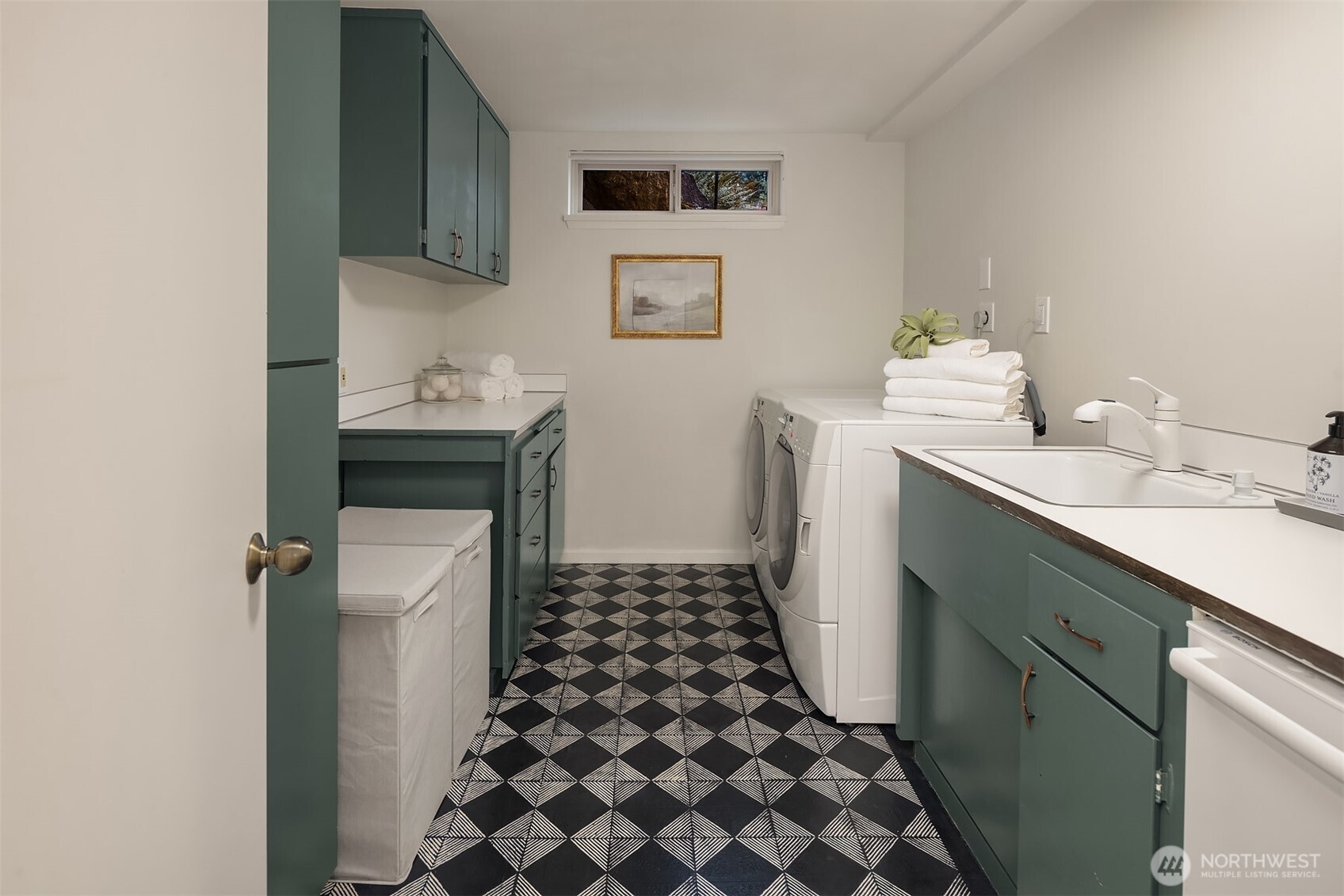 16705 27th Avenue SW, Burien, WA 98166