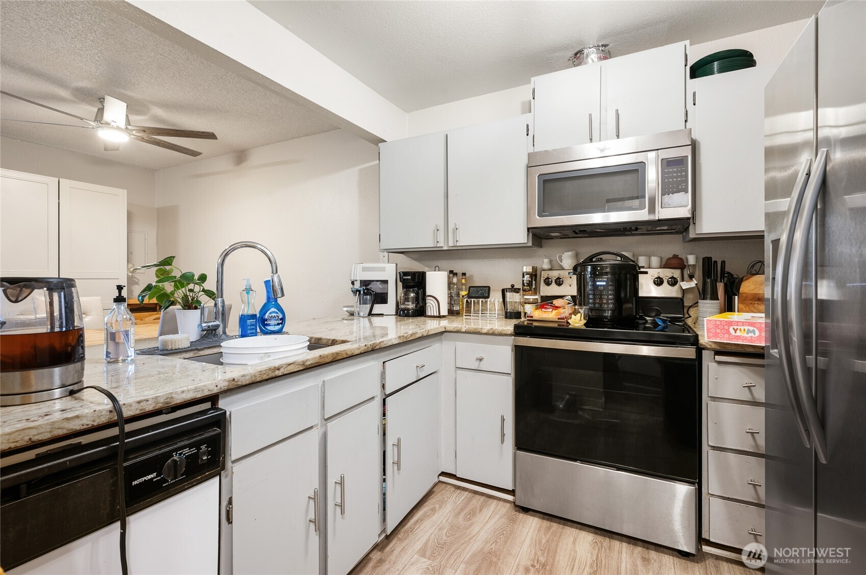 3201 S 208th Street , SeaTac, WA 98198