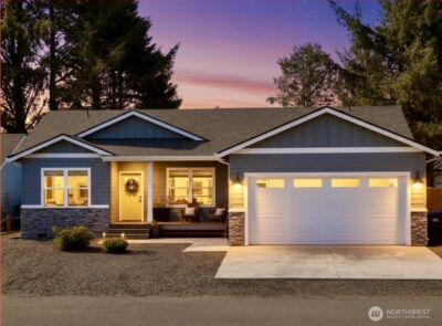 247 Clover Creek Avenue NW, Ocean Shores, WA 98569