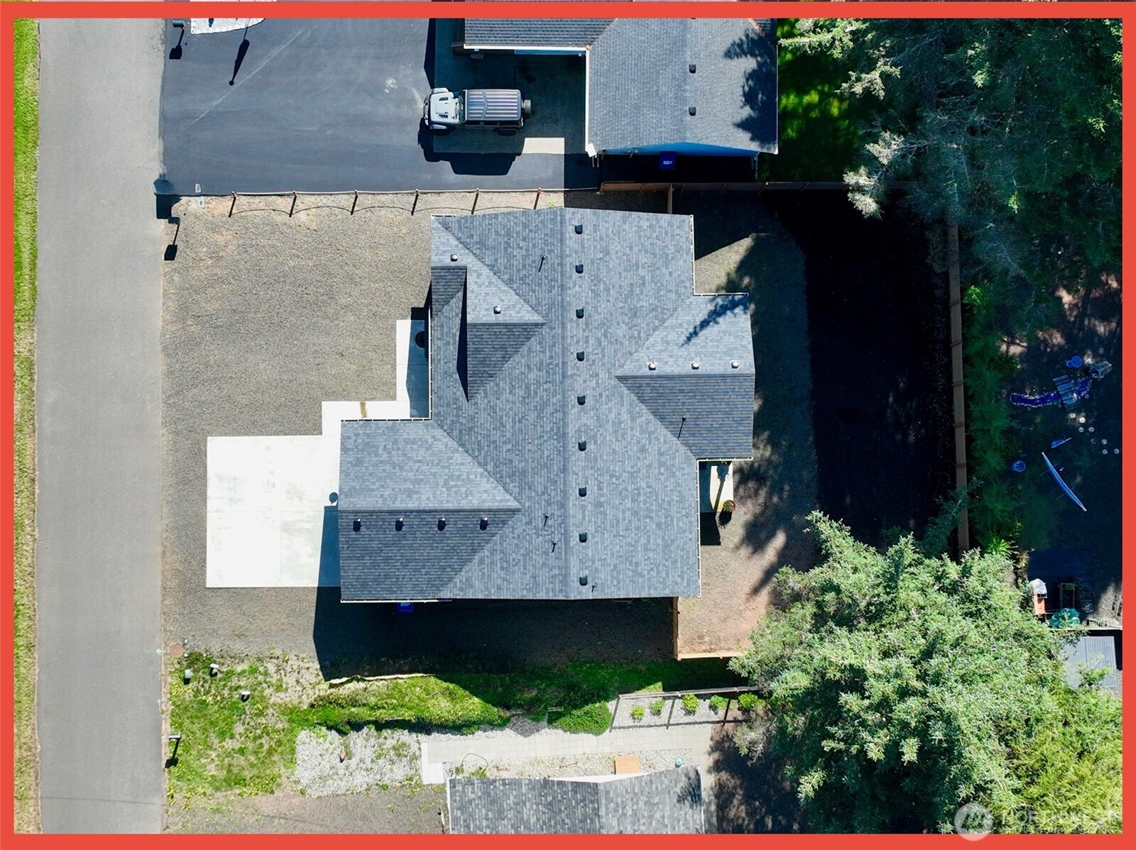 247 Clover Creek Avenue NW, Ocean Shores, WA 98569