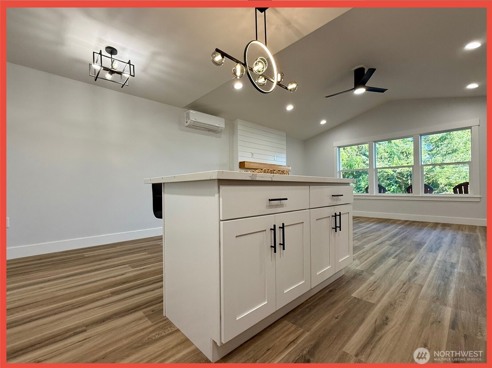 611 Weatherwax Loop NE, Ocean Shores, WA 98569