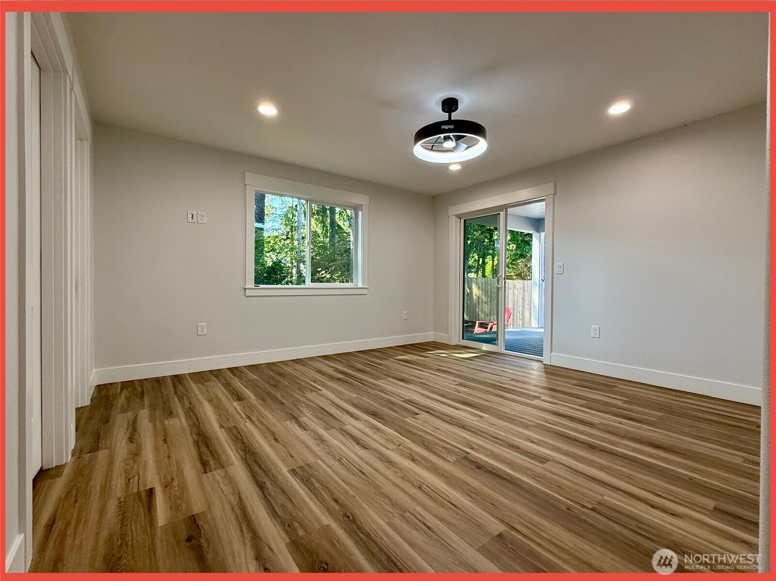 611 Weatherwax Loop NE, Ocean Shores, WA 98569