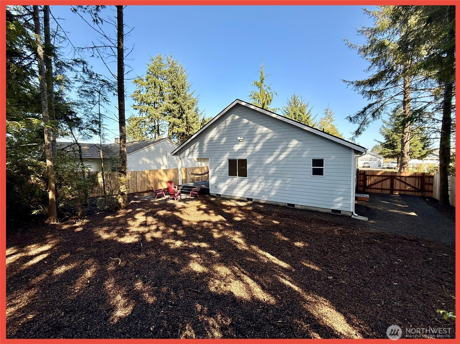 611 Weatherwax Loop NE, Ocean Shores, WA 98569