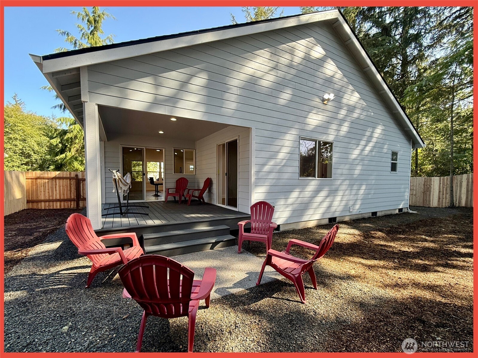 611 Weatherwax Loop NE, Ocean Shores, WA 98569