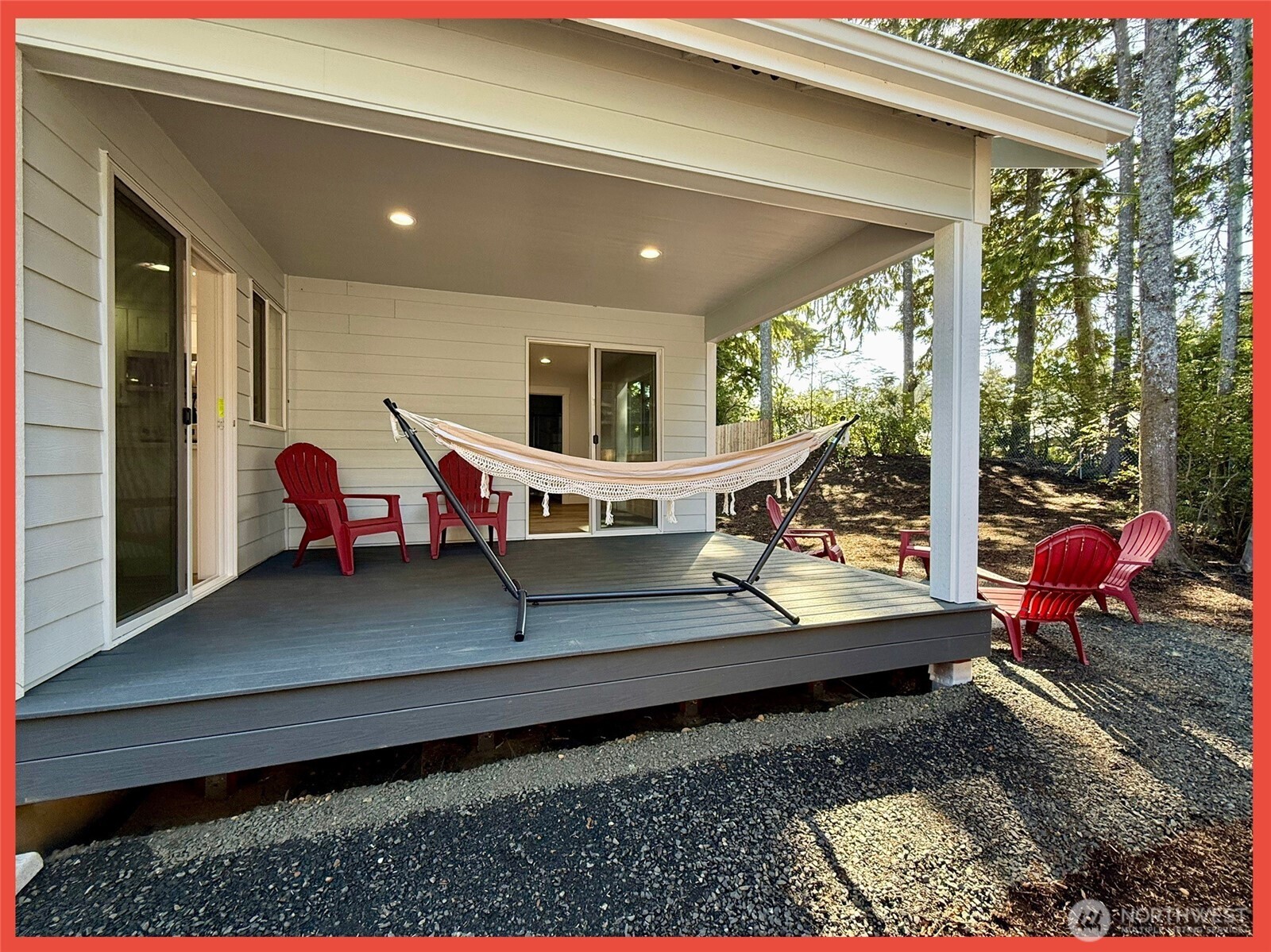 611 Weatherwax Loop NE, Ocean Shores, WA 98569