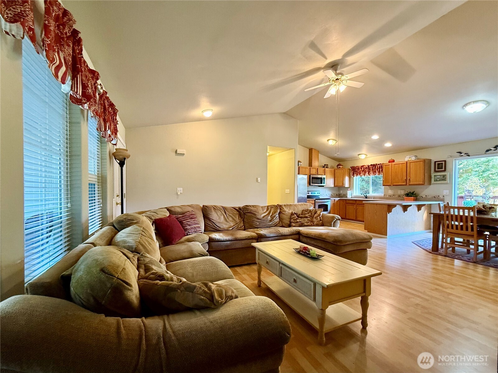 736 Duck Lake Drive SE, Ocean Shores, WA 98569