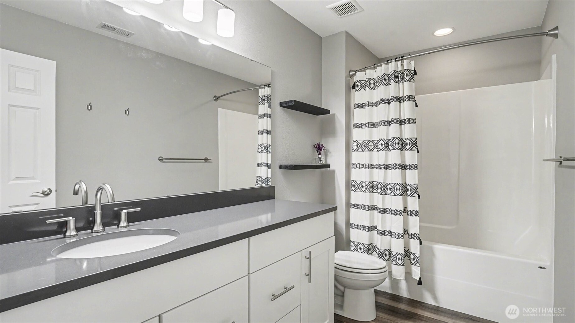 18847 SE 123rd Place , Renton, WA 98058