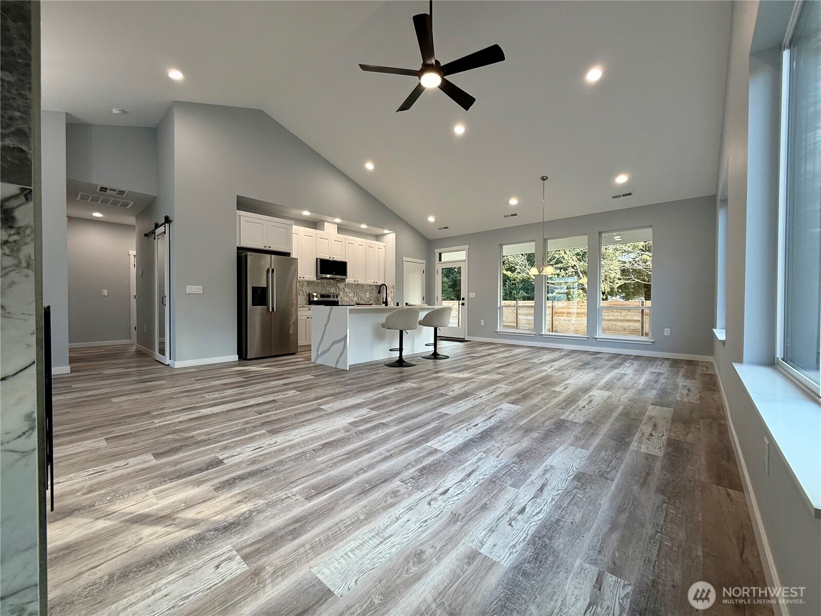 716 Island Circle SE, Ocean Shores, WA 98569