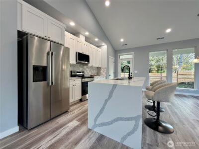 716 Island Circle SE, Ocean Shores, WA 98569 - Photo 21