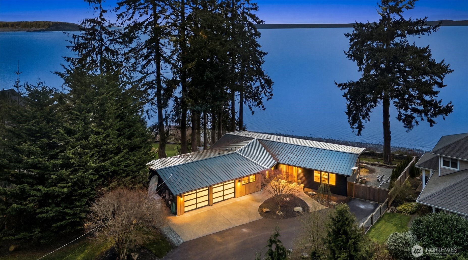 1067 Cavalero Road , Camano Island, WA 98282