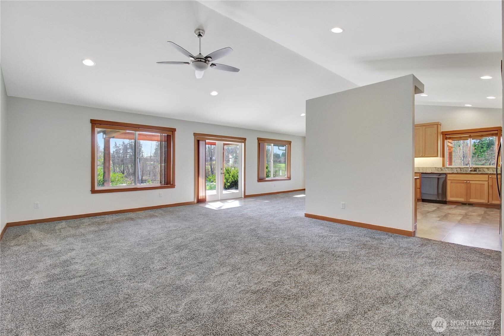 177 S Sunrise Boulevard , Camano Island, WA 98282