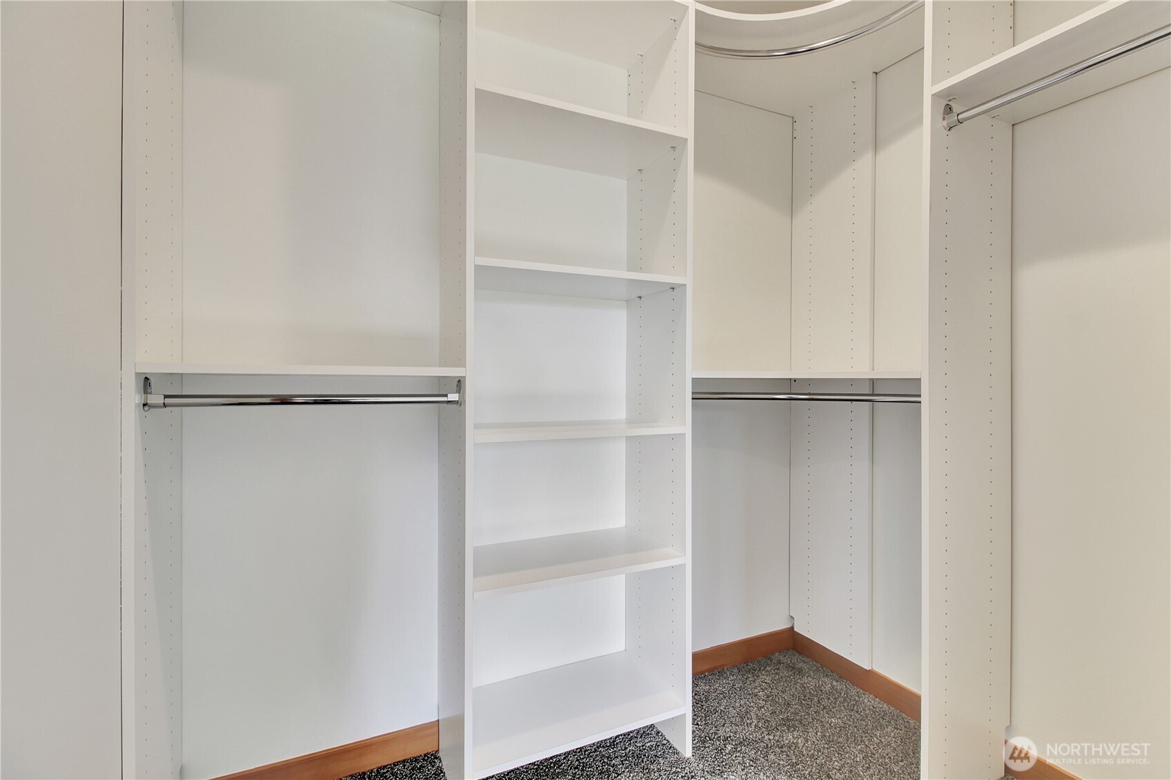 177 S Sunrise Boulevard , Camano Island, WA 98282