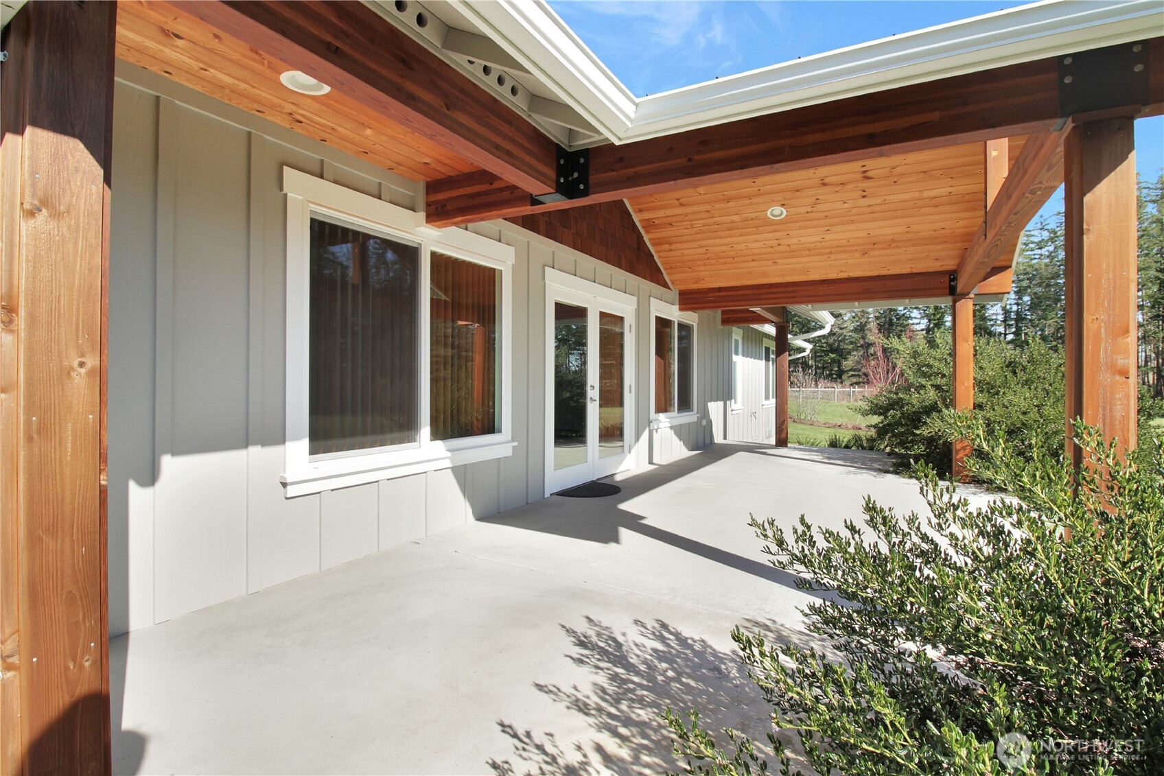 177 S Sunrise Boulevard , Camano Island, WA 98282