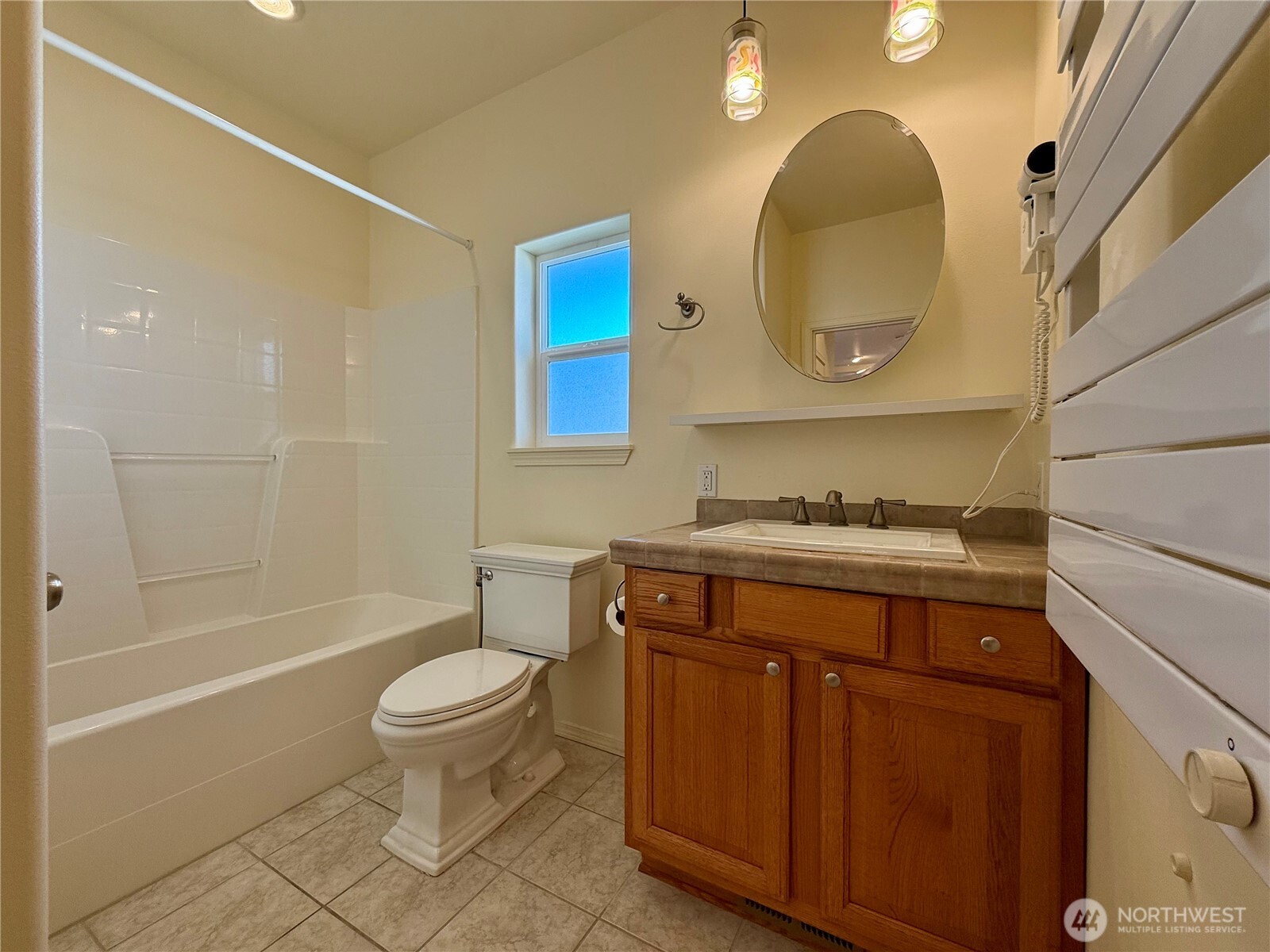 317 Sand Dune Avenue SW, Ocean Shores, WA 98569