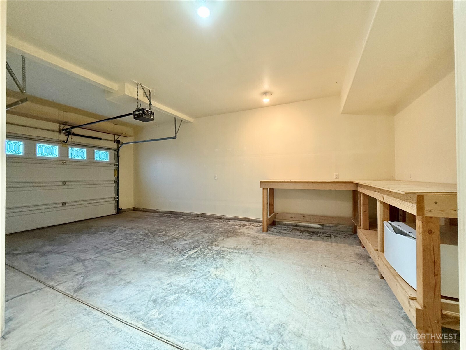 317 Sand Dune Avenue SW, Ocean Shores, WA 98569