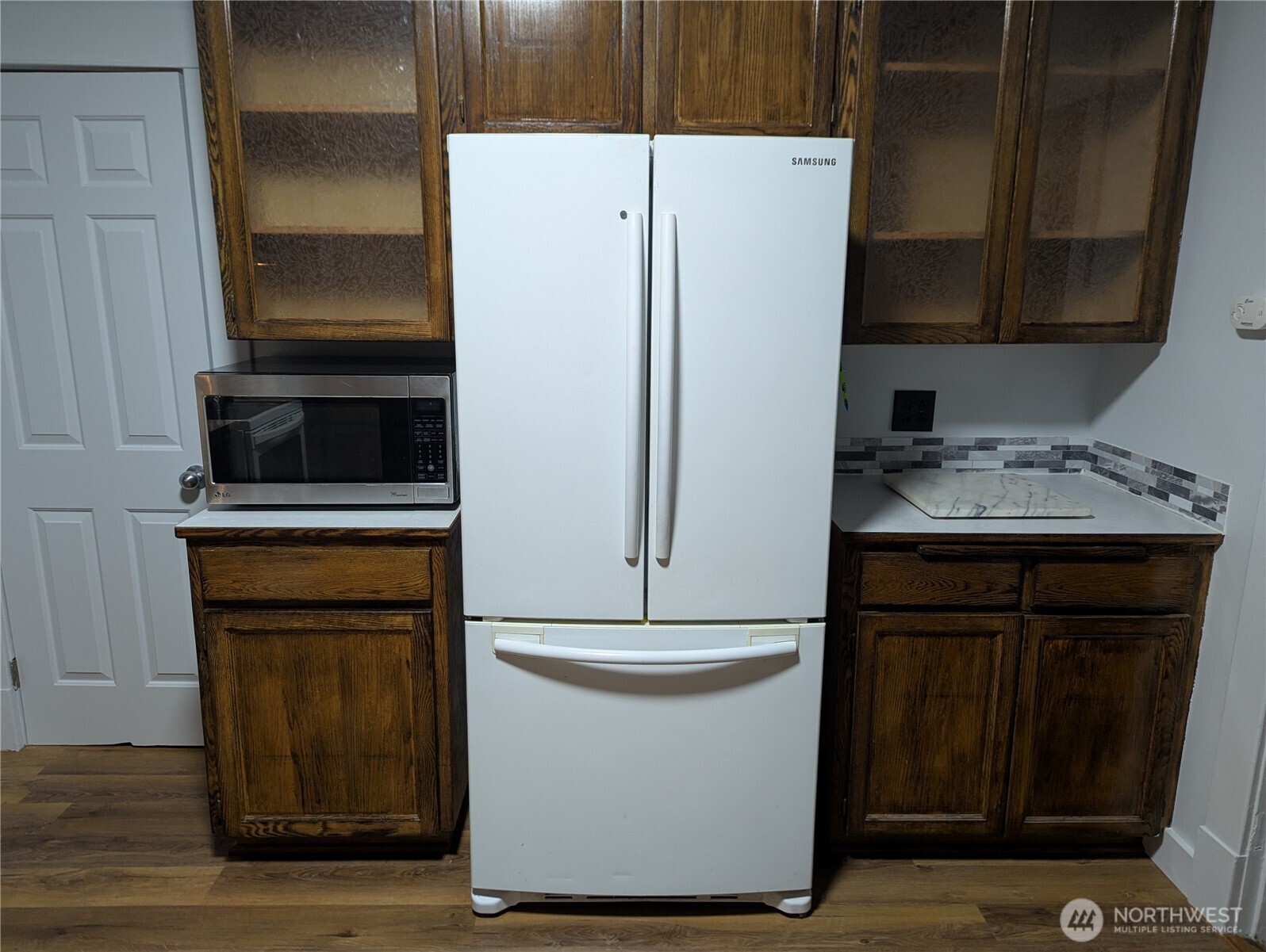 5432 S Oakes Street , Tacoma, WA 98409